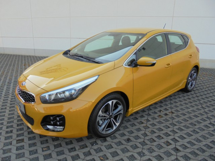 KIA Ceed GT-Line, PDC, SHZ