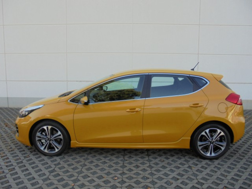 KIA Ceed GT-Line, PDC, SHZ