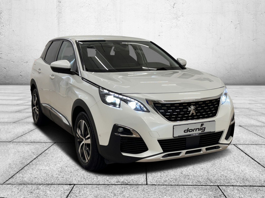 PEUGEOT 3008 Allure PureTech 130 EAT8, LED