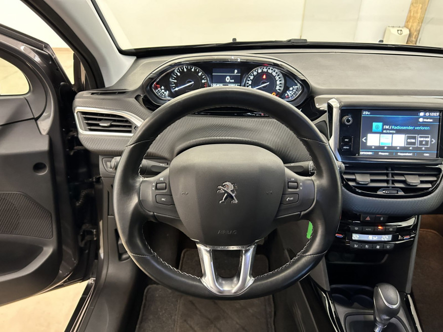 PEUGEOT 2008 Allure PureTech 130 EAT6