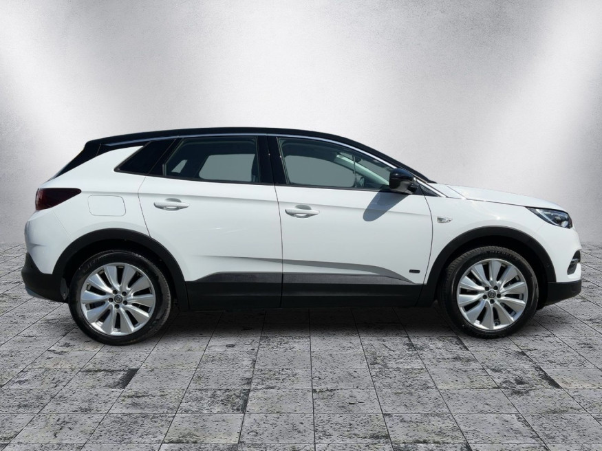 OPEL Grandland X Innov. Plug-in-Hybrid 4,Navi