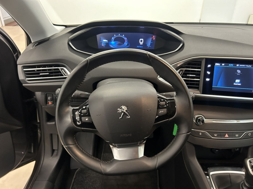 PEUGEOT 308 Active Pack Pure Tech 130