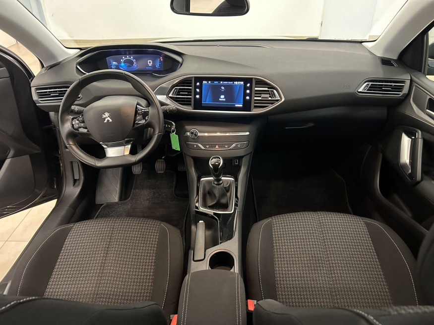 PEUGEOT 308 Active Pack Pure Tech 130