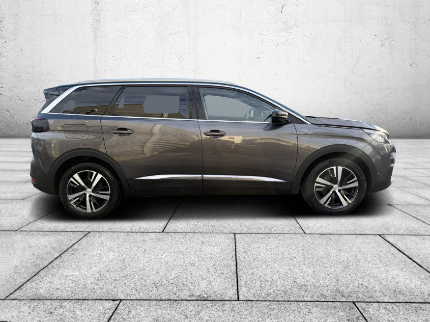 PEUGEOT 5008 GT-Line BHDi 130 EAT8