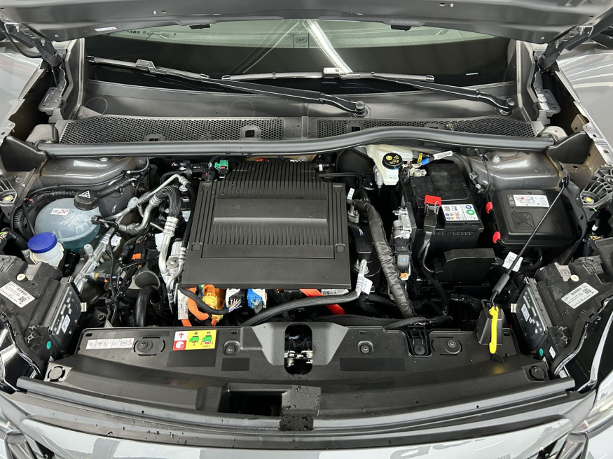 PEUGEOT 2008 GT Elektromotor 156