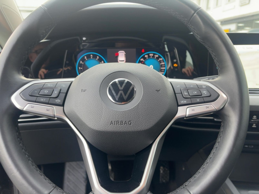 VW Golf VIII Variant LED, Kamera, Navi