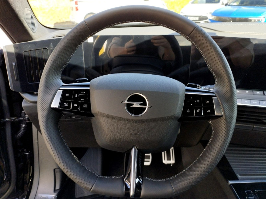 OPEL Astra GS AHK Navi Sitzheizung !!!