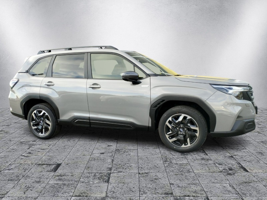 SUBARU Forester Exclusive 2.0ie Lineartronic