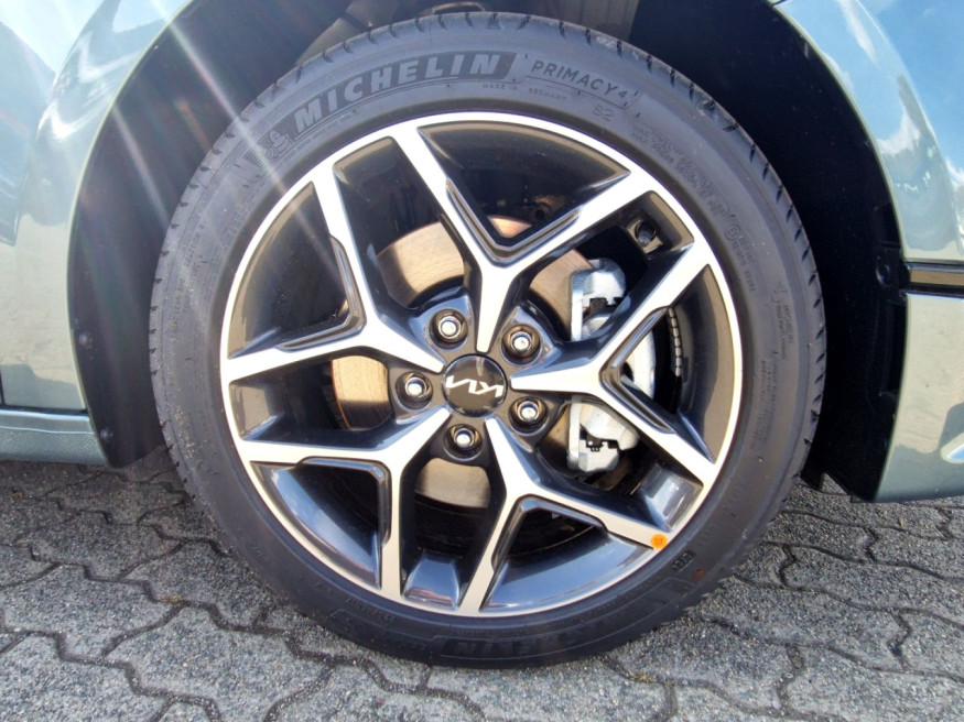 KIA Ceed SW 1.5T-GDi 140 Spirit DCT7